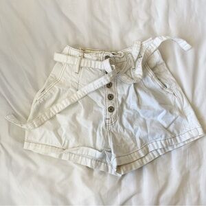 Abercrombie & Fitch Paperbag Shorts